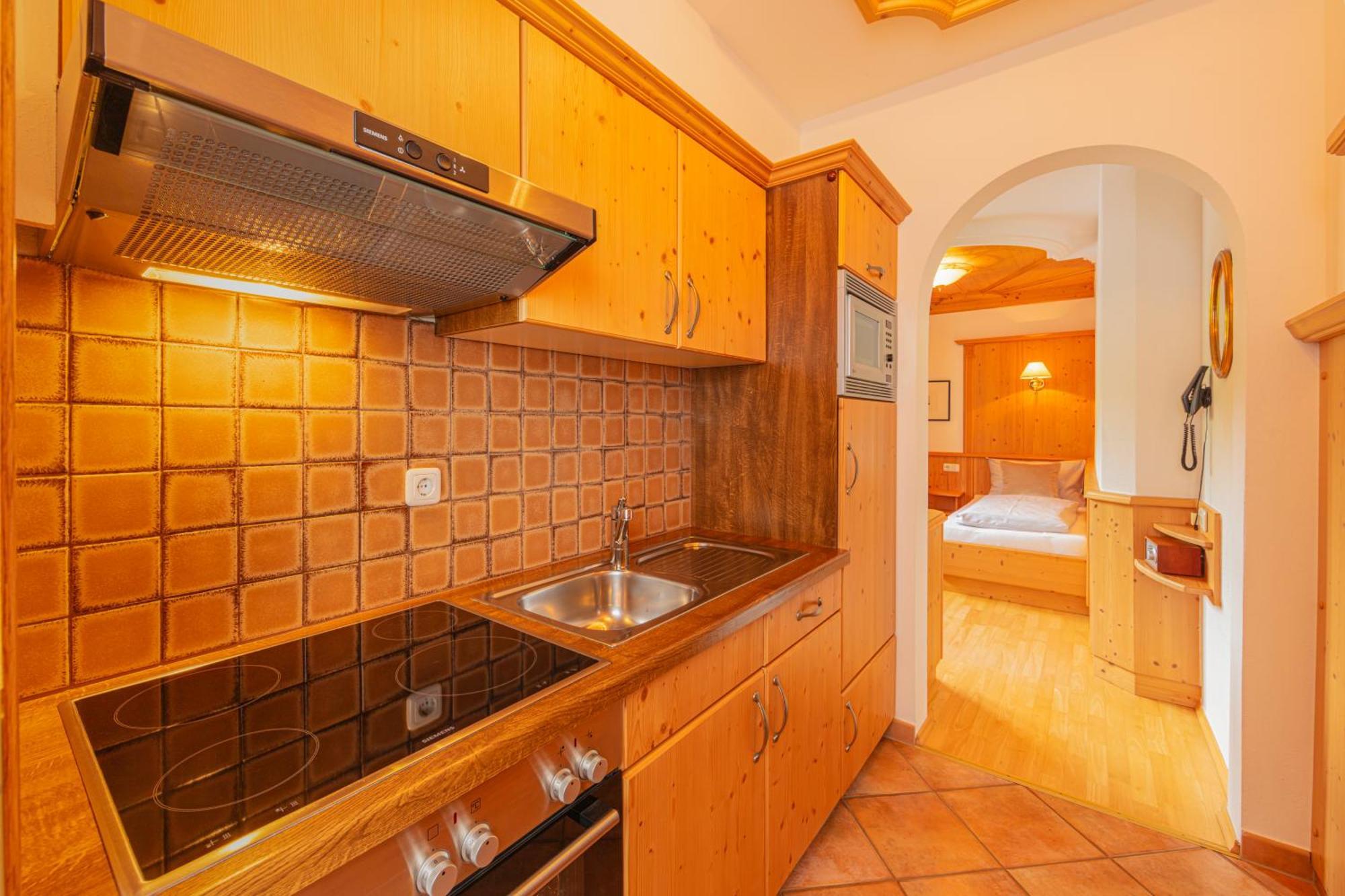 Apartments Tirolerhaus Кёссен Экстерьер фото