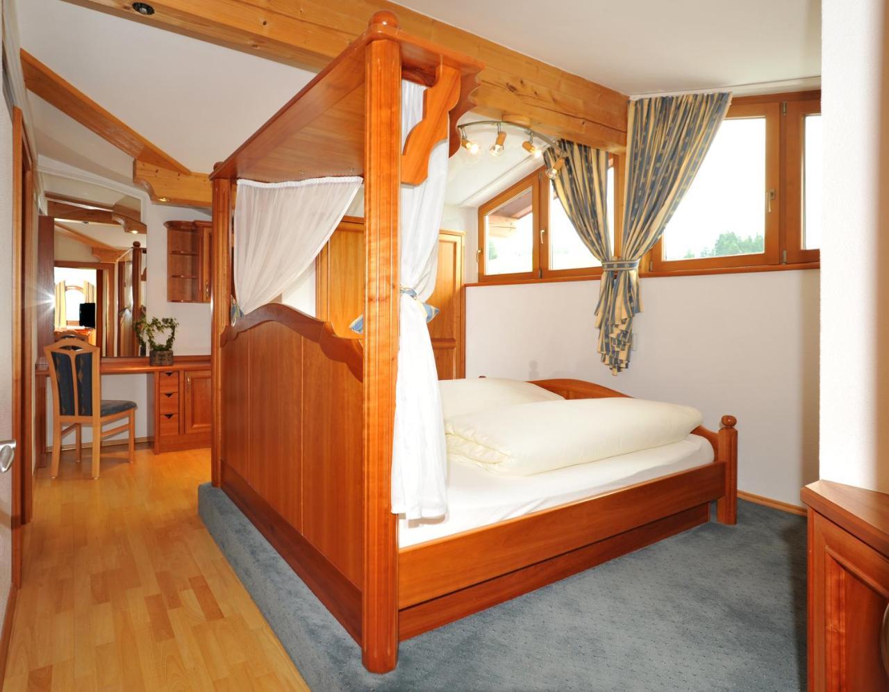 Apartments Tirolerhaus Кёссен Экстерьер фото